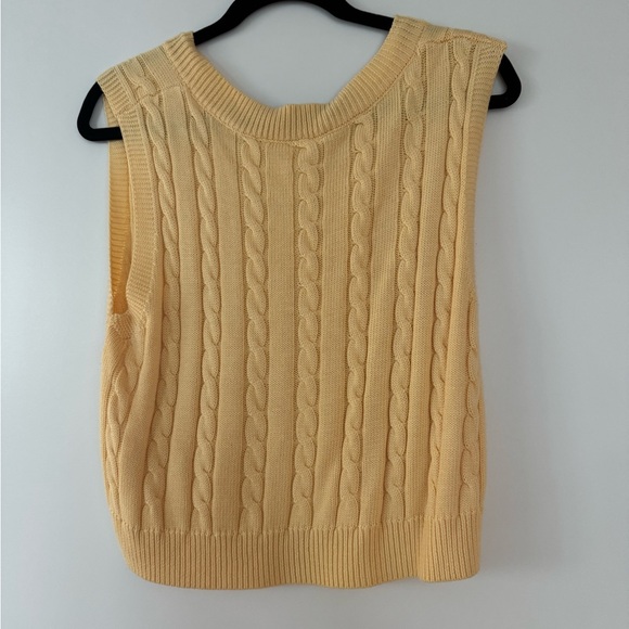 Alter’d State Cropped Cable Knit V-Neck Sweater Vest - Picture 2 of 3